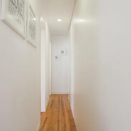 Lxway Bairro Alto - Rua Dos Mouros Apartamento *